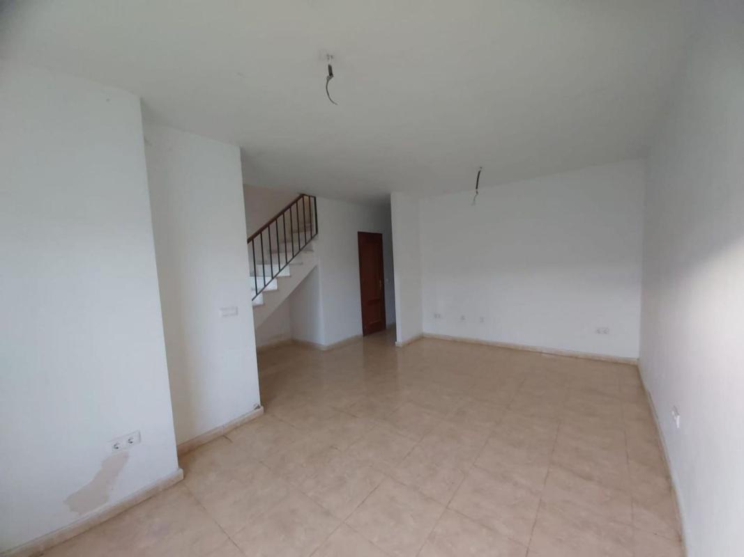 Недвижимость на продажу и в аренду в Испании photo 2