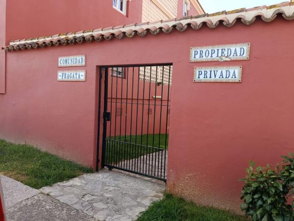 Sale of flat in Piso en Calle Fragata, San García - La Juliana, Algeciras, Algeciras
photo 1