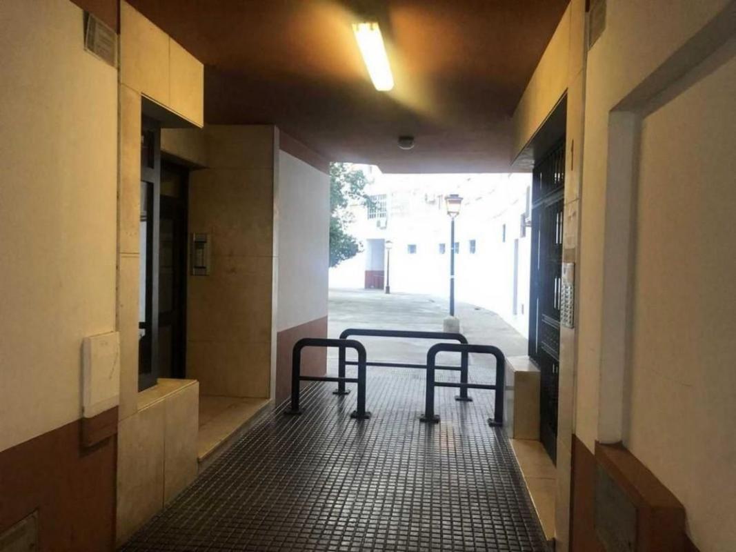 Продажа квартиры на Piso en Camino Enamorados, Crevillet, El Puerto de Santa María, Эль-Пуэрто-де-Санта-Мария
photo 3