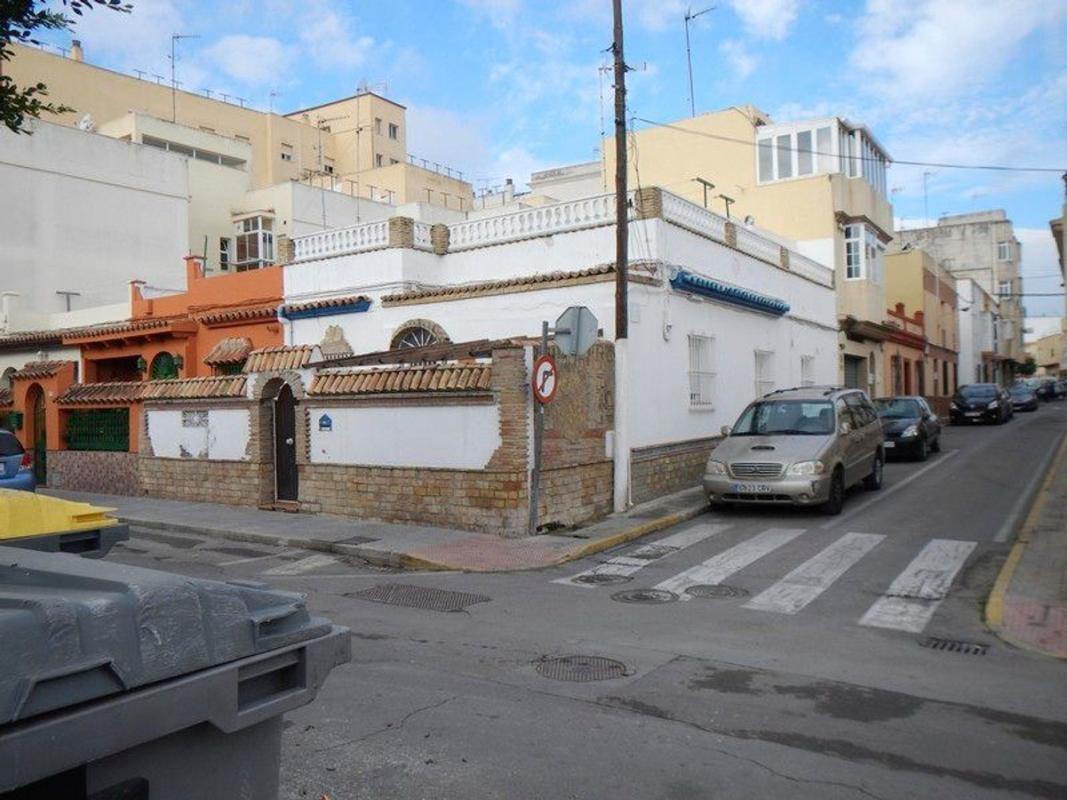 Venta de piso en Piso en Calle Carraca, La Pastora - La Estación, San Fernando, San Fernando
photo 1