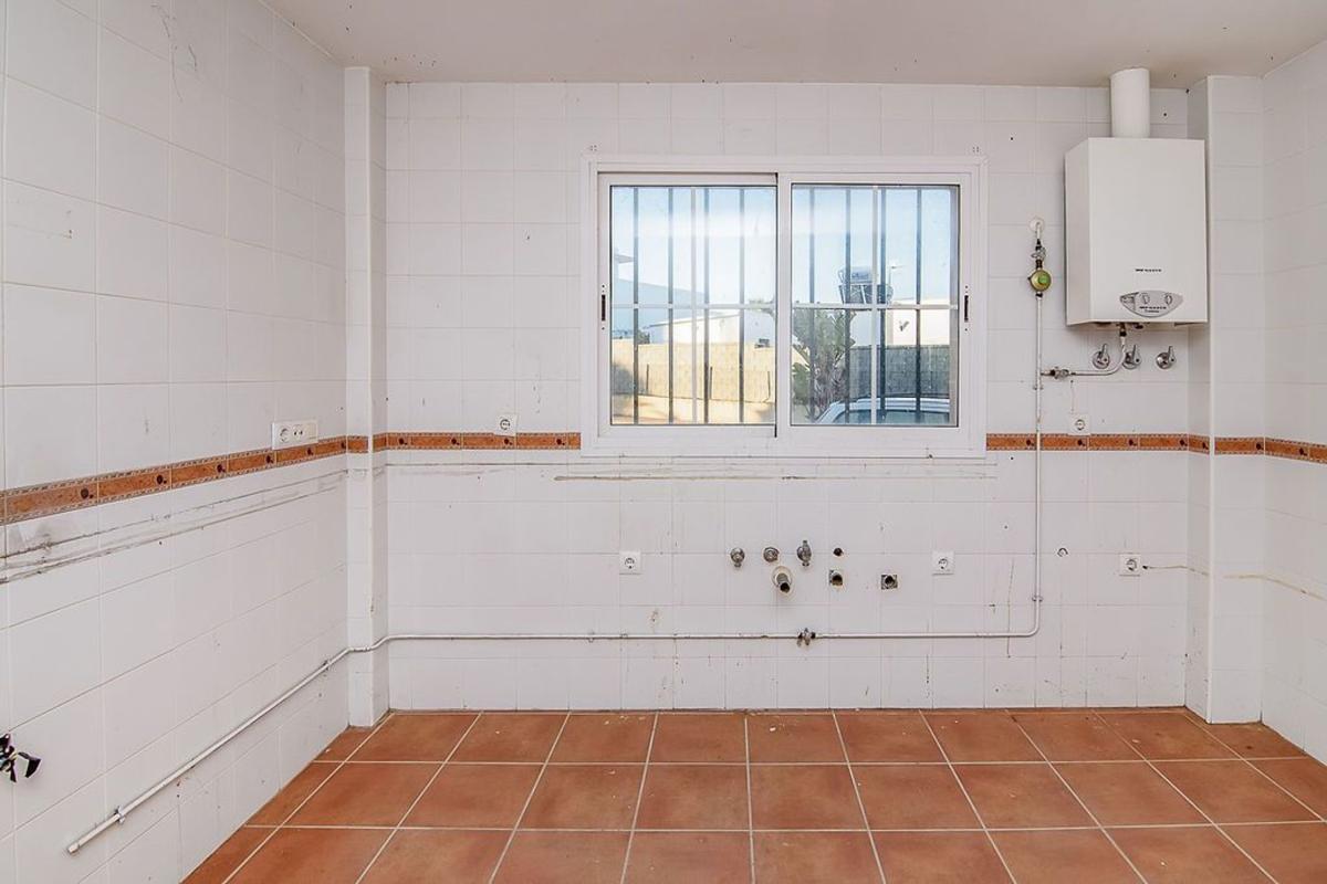Properties for sale and rent in Spain photo 3