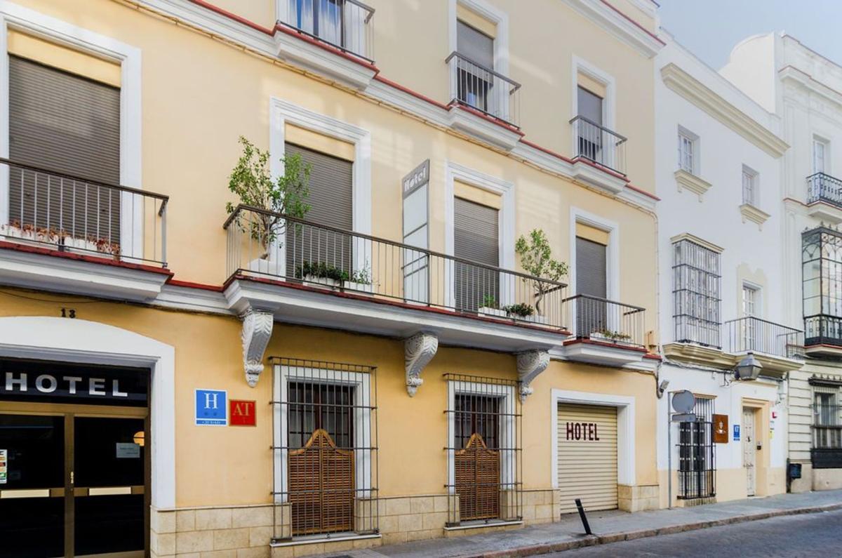 Venta de chalet independiente en Casa o chalet en Calle Pedro Alonso, Centro, Jerez de la Frontera, Jerez de la Frontera
photo 5