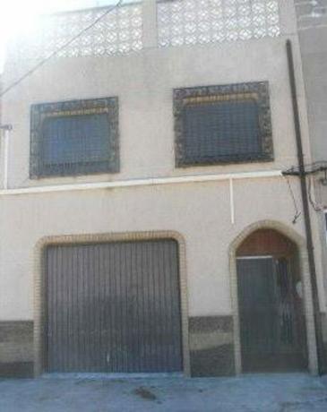 Chalet wolnostojący na sprzedaż w  Casa o chalet en Avenida Enrique Gimeno, Ciutat del Transport-La Salera, Castellón de la Plana / Castello de la Plana, Castellón de la Plana / Castello de la Plana photo