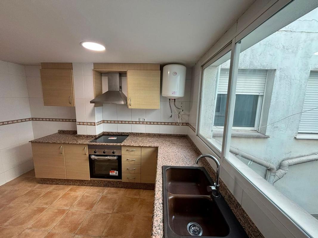 Sale of apartment in Piso en Avenida de l'Alcora, Onda, Wave
 photo 2