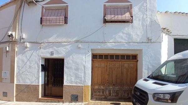 Chalet independiente en venta en Casa o chalet en Calle Hilos, La Solana, La Solana
photo 1