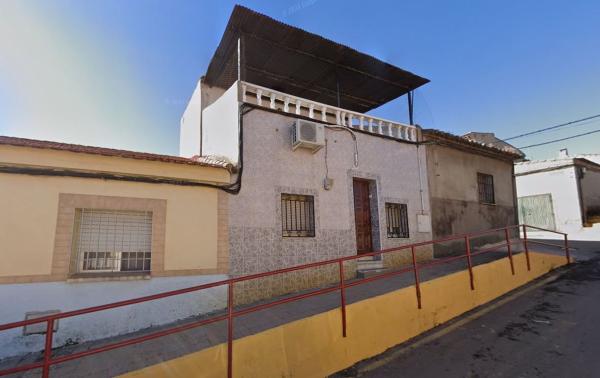 Chalet independiente en venta en Casa o chalet en Calle San Froilán, Las Mercedes - El Carmen, Puertollano, Puertollano
photo 1