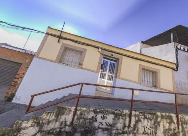 Chalet independiente en venta en Casa o chalet en Calle San Froilán, Las Mercedes - El Carmen, Puertollano, Puertollano
thumbnail 1
