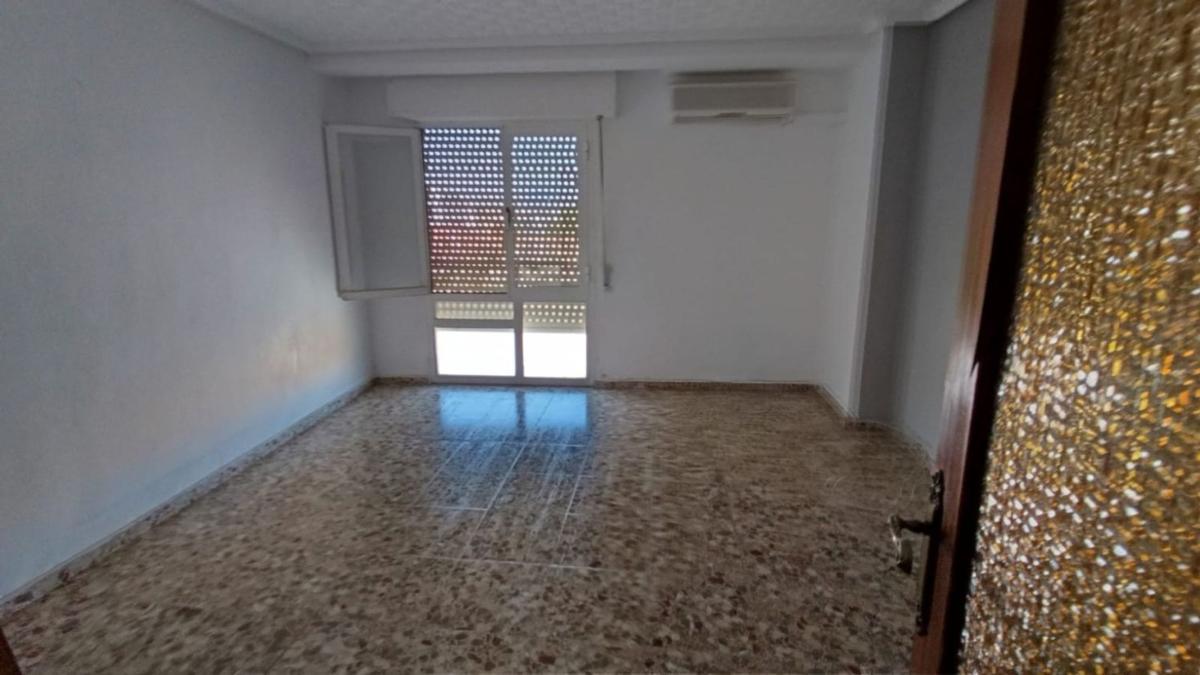 Продажа квартиры на Piso en Calle Don Quijote, Socuéllamos, Сокуэльямос
photo 2