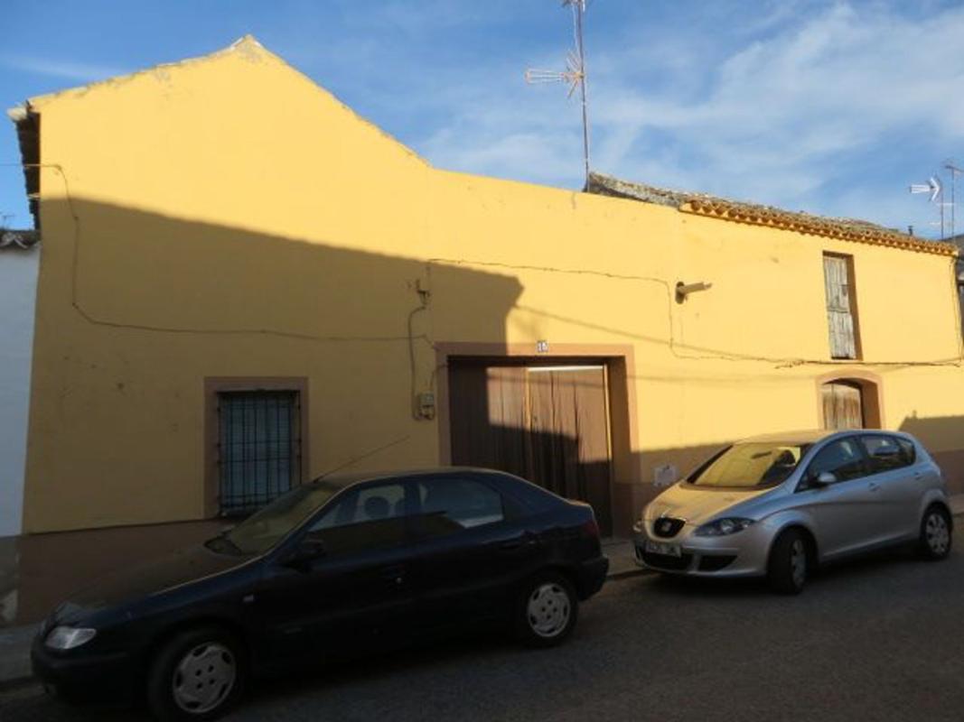 Venta de chalet independiente en Casa o chalet en Calle Ramón y Cajal, Torralba de Calatrava, Torralba de Calatrava
photo 1