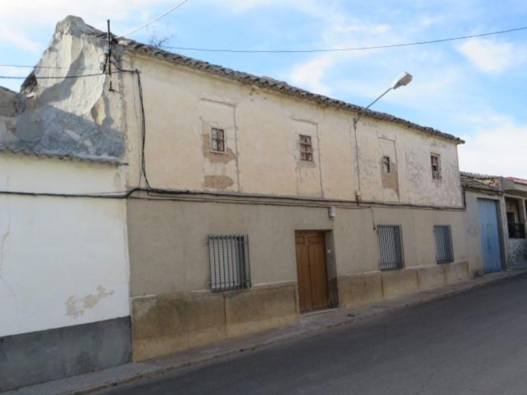 Sprzedaż niezależnego domku jednorodzinnego w Casa o chalet en Calle Cervantes, Torralba de Calatrava, Torralba de Calatrava photo 1