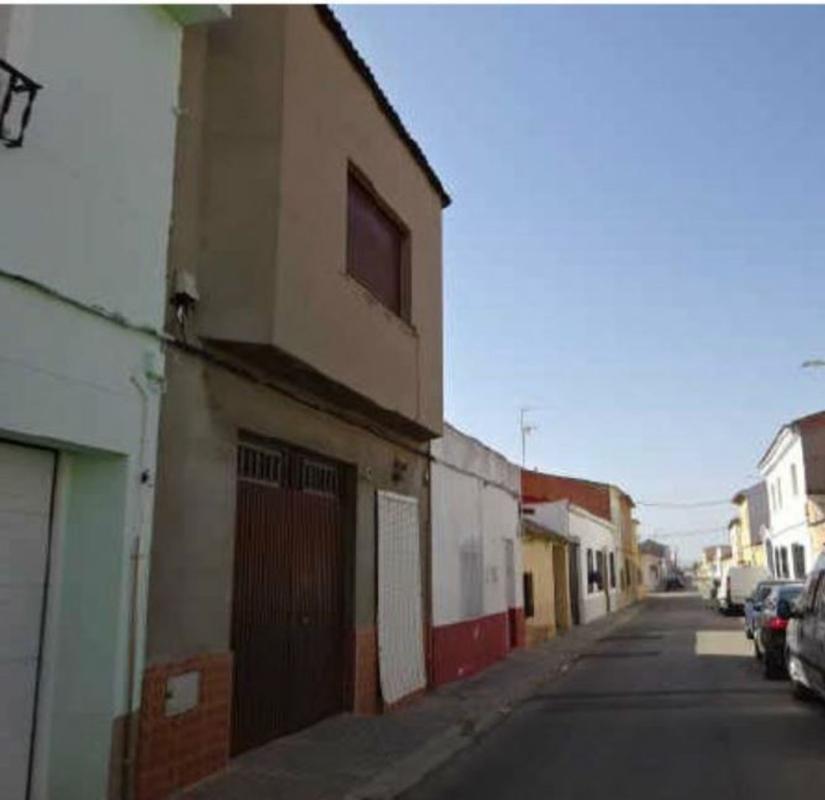 Venta de chalet independiente en Casa o chalet en Calle Santo Tomás de Villanueva, Socuéllamos, Socuéllamos
photo 3