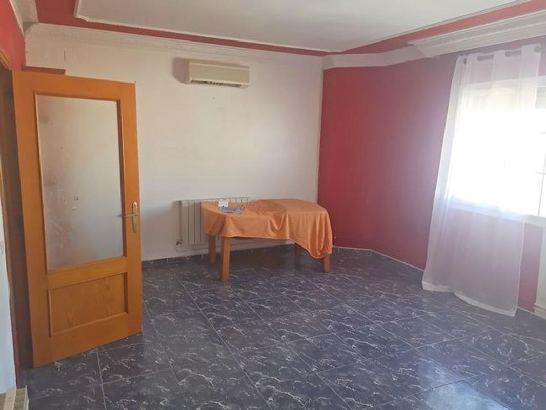 Venta de chalet independiente en Casa o chalet en Calle Santo Tomás de Villanueva, Socuéllamos, Socuéllamos
photo 4