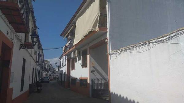 Chalet pareado en Calle Llana, Montoro photo 1