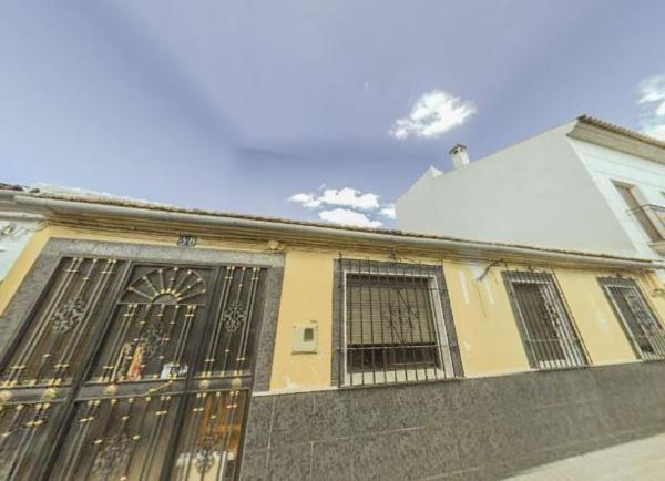 Chalet pareado en Calle Maestro Domingo Muñoz, La Carlota photo