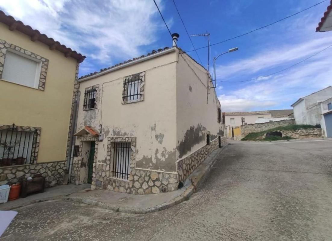 Properties for sale and rent in Spain photo 2