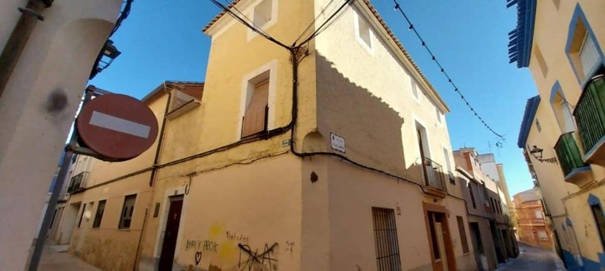 Sale of apartment in Piso en Calle de las campanas, Atalaya del Cañavate, Atalaya del Cañavate
photo 1
