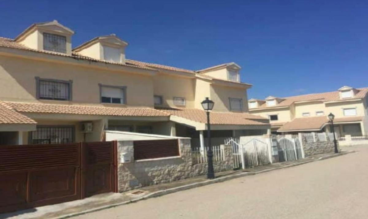 Properties for sale and rent in Spain photo 1