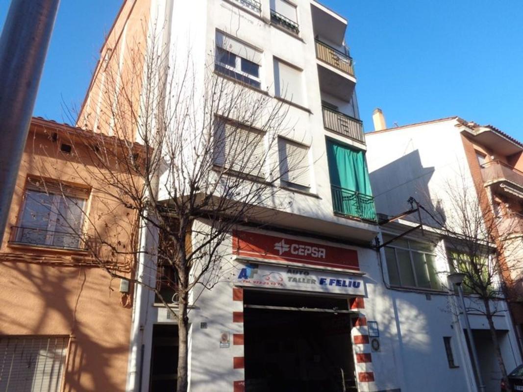 Sprzedaż mieszkania w Piso en Calle de Pere Coll i Güitó, Barri dels Escriptors, Salt, Sól
photo 1