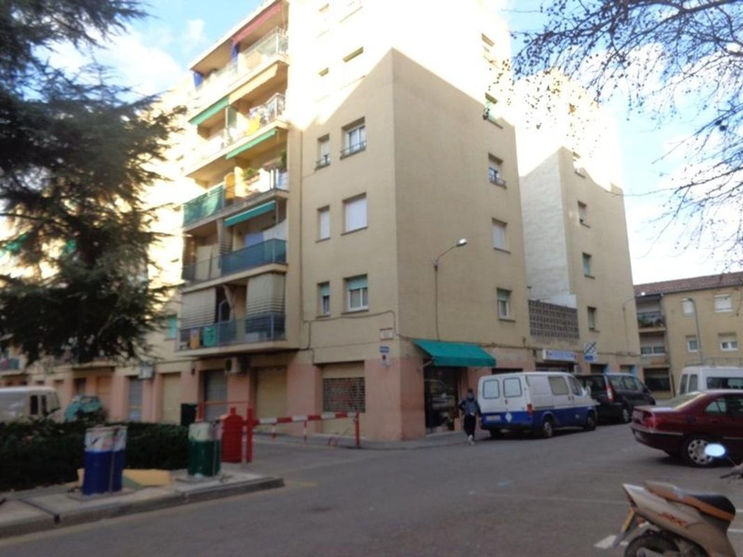 Venta de piso en Piso en Calle de Manuel de Falla, Centre, Salt, Salt
photo 1