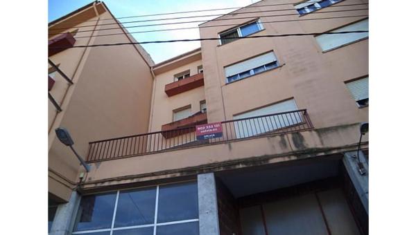 Продажа квартиры на Piso en Plaza de Catalunya, 14, Veinat, Salt, Солт
 photo