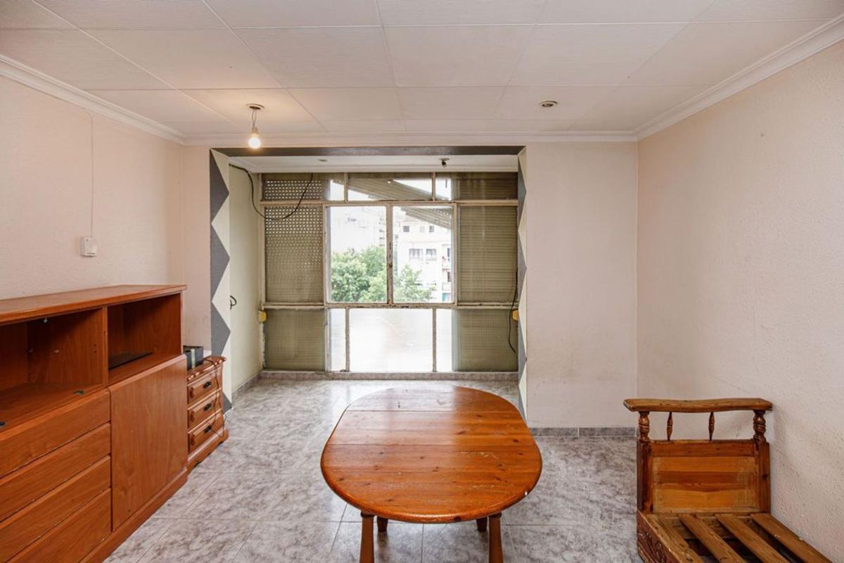 Продажа квартиры на Piso en Calle d'Esteve Vila, Barri dels Escriptors, Salt, Солт
photo 3