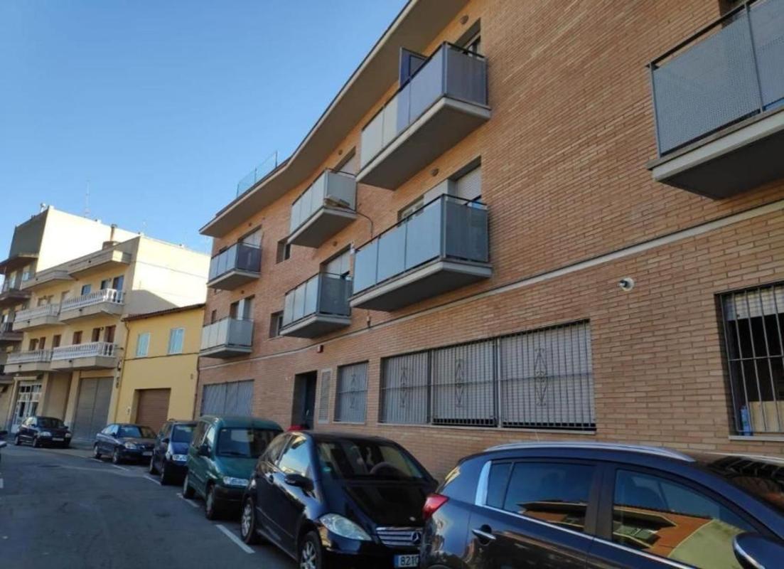 Продажа квартиры на Piso en Calle Àries, Marca del Ham - Vilatenim, Figueres, Фигерас
photo 1