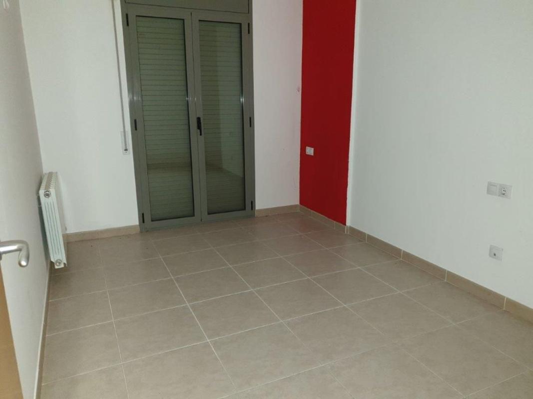 Sale of apartment in Piso en Carretera de les Tries, Olot, Olot
photo 3