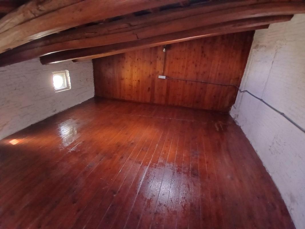 Продажа квартиры на Piso en Calle de la Calçada, Marca del Ham - Vilatenim, Figueres, Фигерас
photo 5