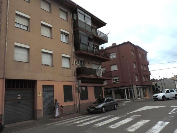 Venta de piso en Piso en Calle Puig-Roig, Olot, Olot
 photo