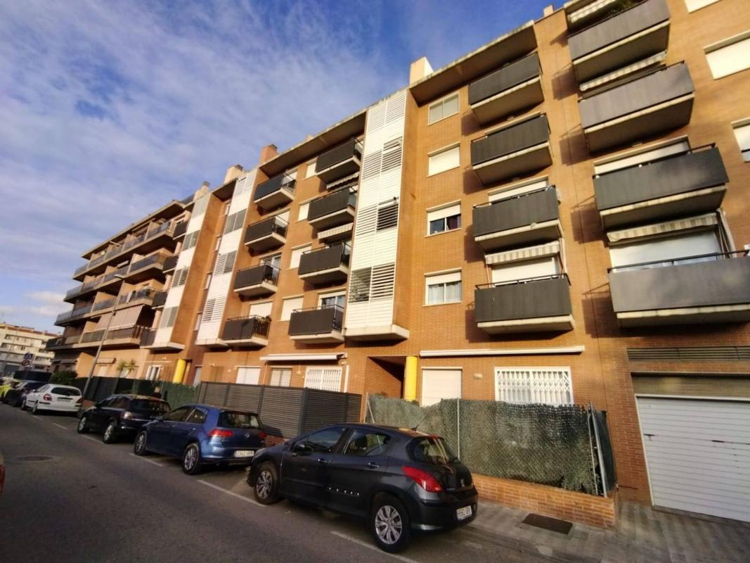 Продажа квартиры на Piso en Calle Migdia, Creu de la Ma - Rally sur, Figueres, Фигерас
photo 1
