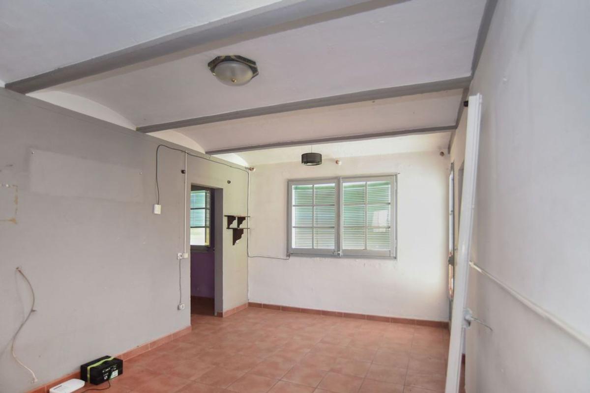 Продажа квартиры на Piso en Calle Nicaragua, Olot, Олот
 photo 3