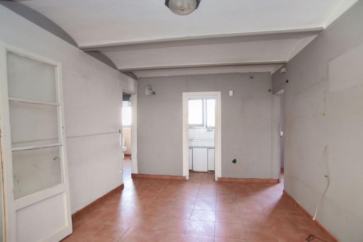 Продажа квартиры на Piso en Calle Nicaragua, Olot, Олот
 photo 5