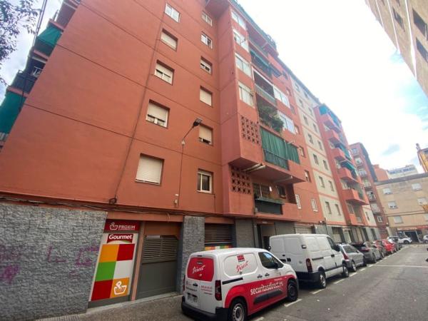 Sprzedaż mieszkania w Piso en Calle de la Maçana, Santa Eugenia, Girona, Girona
 photo 1