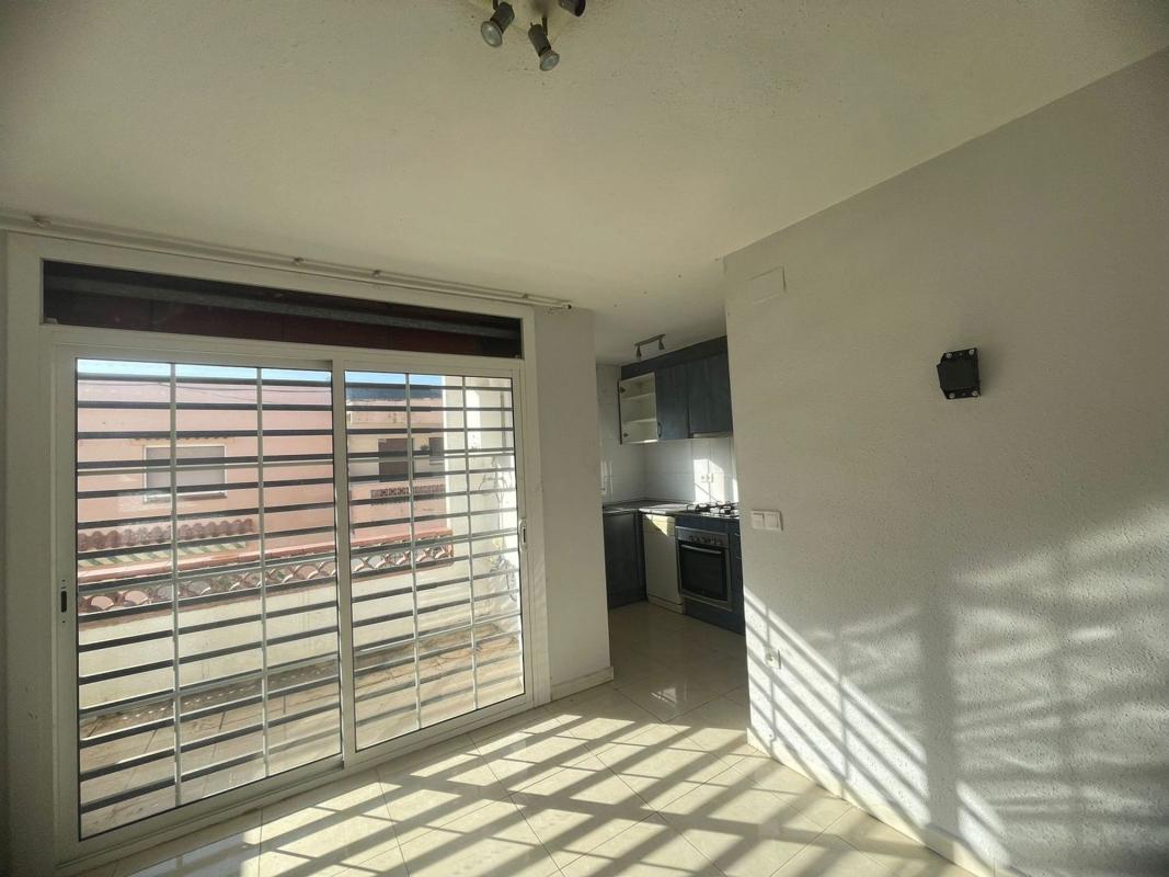 Sale of apartment in Piso en Calle de Sant Morí, Moxó - Sant Mori, Empuriabrava, Empuriabrava
 photo 3