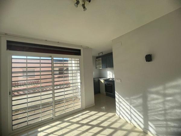 Sale of flat in Piso en Calle de Sant Morí, Moxó - Sant Mori, Empuriabrava, Empuriabrava
thumbnail 2