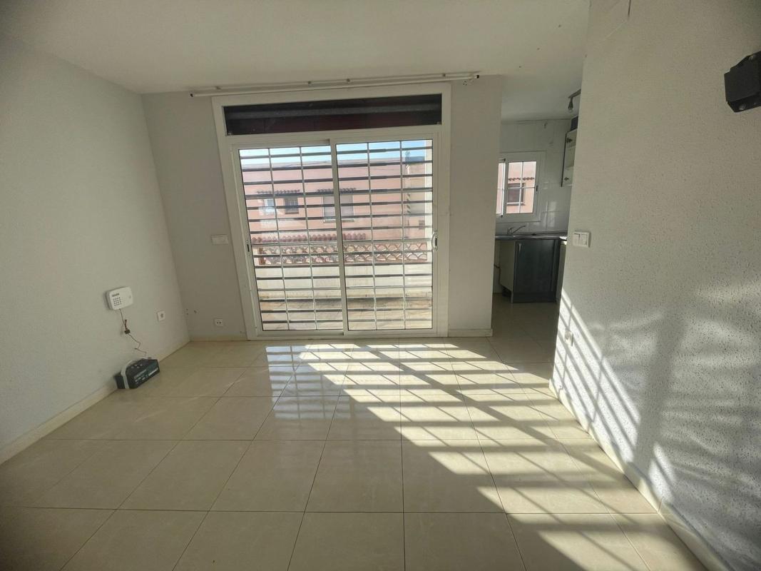 Sale of apartment in Piso en Calle de Sant Morí, Moxó - Sant Mori, Empuriabrava, Empuriabrava
 photo 4