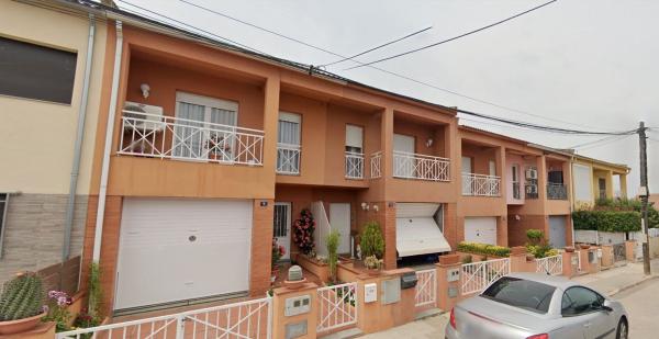 Chalet pareado en Calle Puigsacalm, Santa Coloma de Farners photo 2