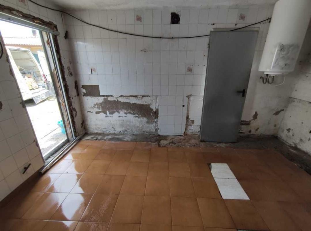 Properties for sale and rent in Spain photo 4