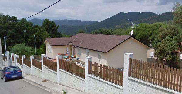 Casa o chalet independiente en Calle Acàcies, Riudarenes thumbnail 1