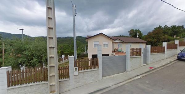Casa o chalet independiente en Calle Acacias, Riudarenes thumbnail 1