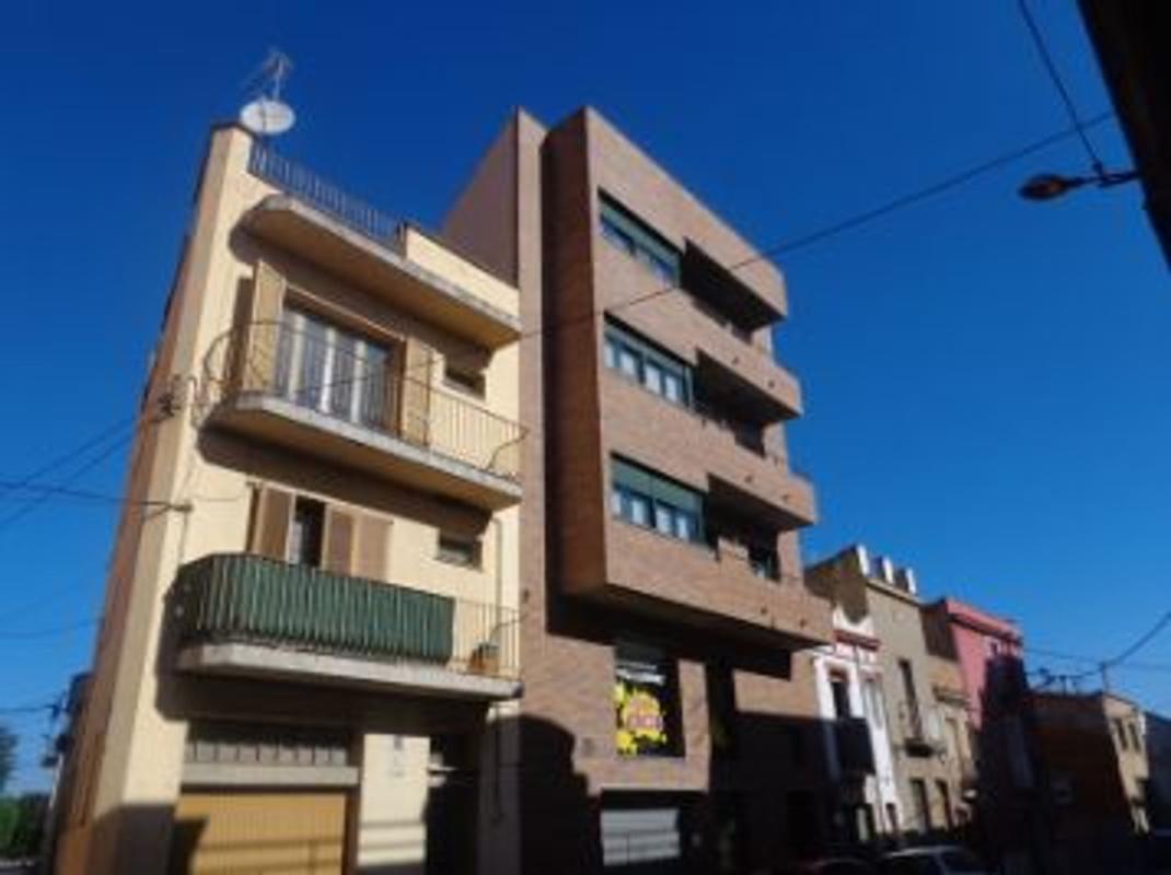 Sale of apartment in Piso en Calle de Tapís, L'Eixample, Figueres, Figueres
photo 1