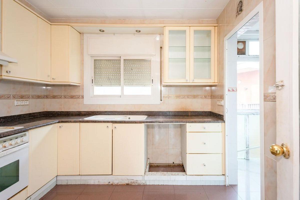 Venta de piso en Piso en Avenida de França, Sant Julià de Ramis, Sant Julià de Ramis
photo 5