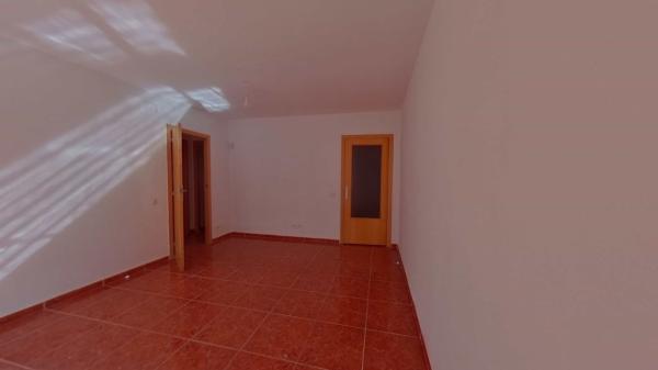 Sale of flat in Piso en Calle d'Empúries, Sant Narcís, Girona, Girona
thumbnail 1