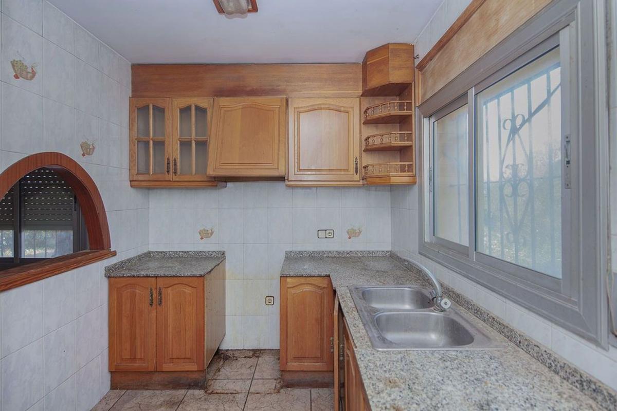 Properties for sale and rent in Spain photo 5
