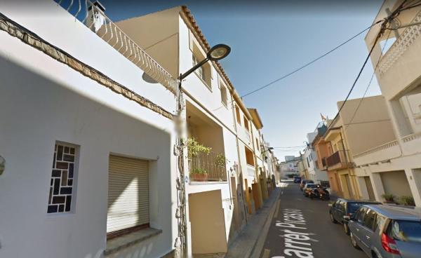 Chalet pareado en Calle Picasso, Eixample Residencial, L'Escala photo 1