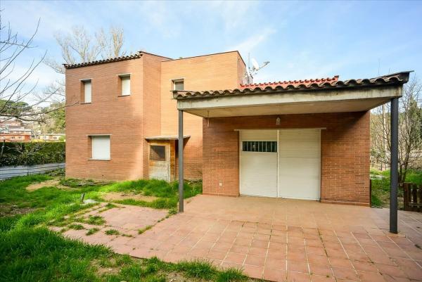 Casa o chalet independiente en Calle de la Pica d'Estats, Terrafortuna - Puig Vento, Vidreres photo 1