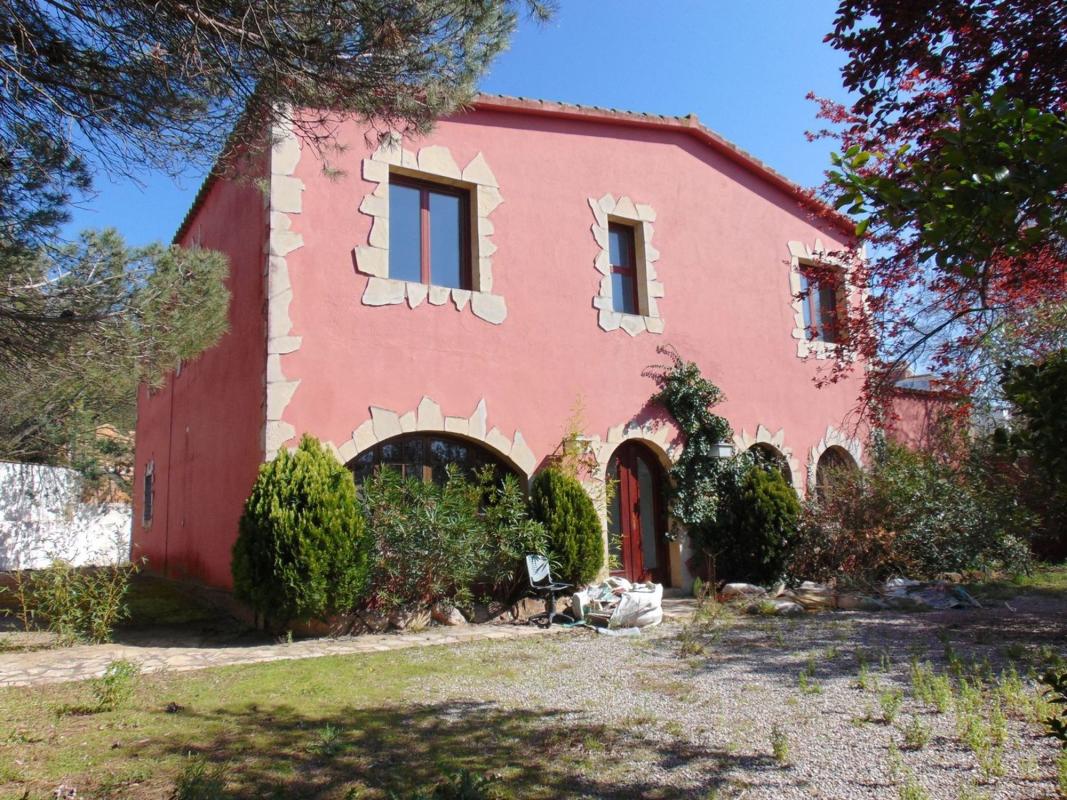 Properties for sale and rent in Spain photo 1