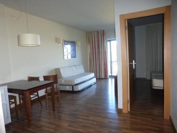 Sale of flat in Piso en Plaza Pista Llarga, Alp, Alp
 photo 4