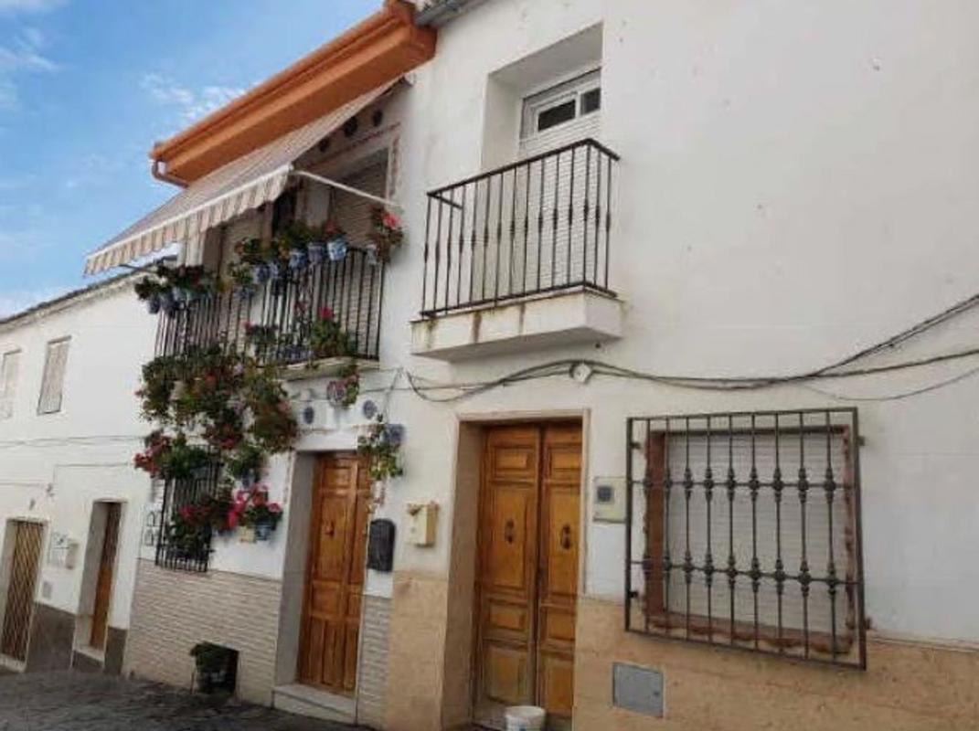 Propiedades en venta y alquiler en España photo 1