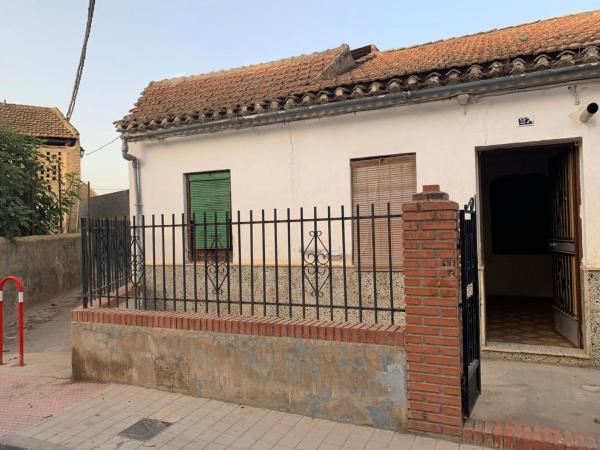 Chalet independiente en venta en Casa o chalet en Calle Generalife, Fuente Vaqueros, Fuente Vaqueros
 photo 1